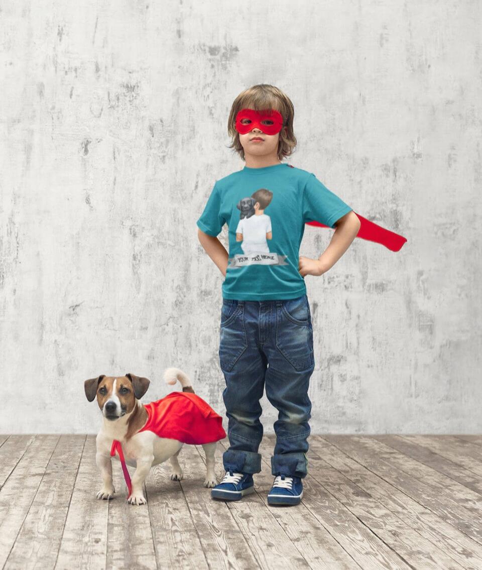 Kinder Bio T-Shirt - Junge/Mädchen mit Hund auf dem Arm - Personalisierbar